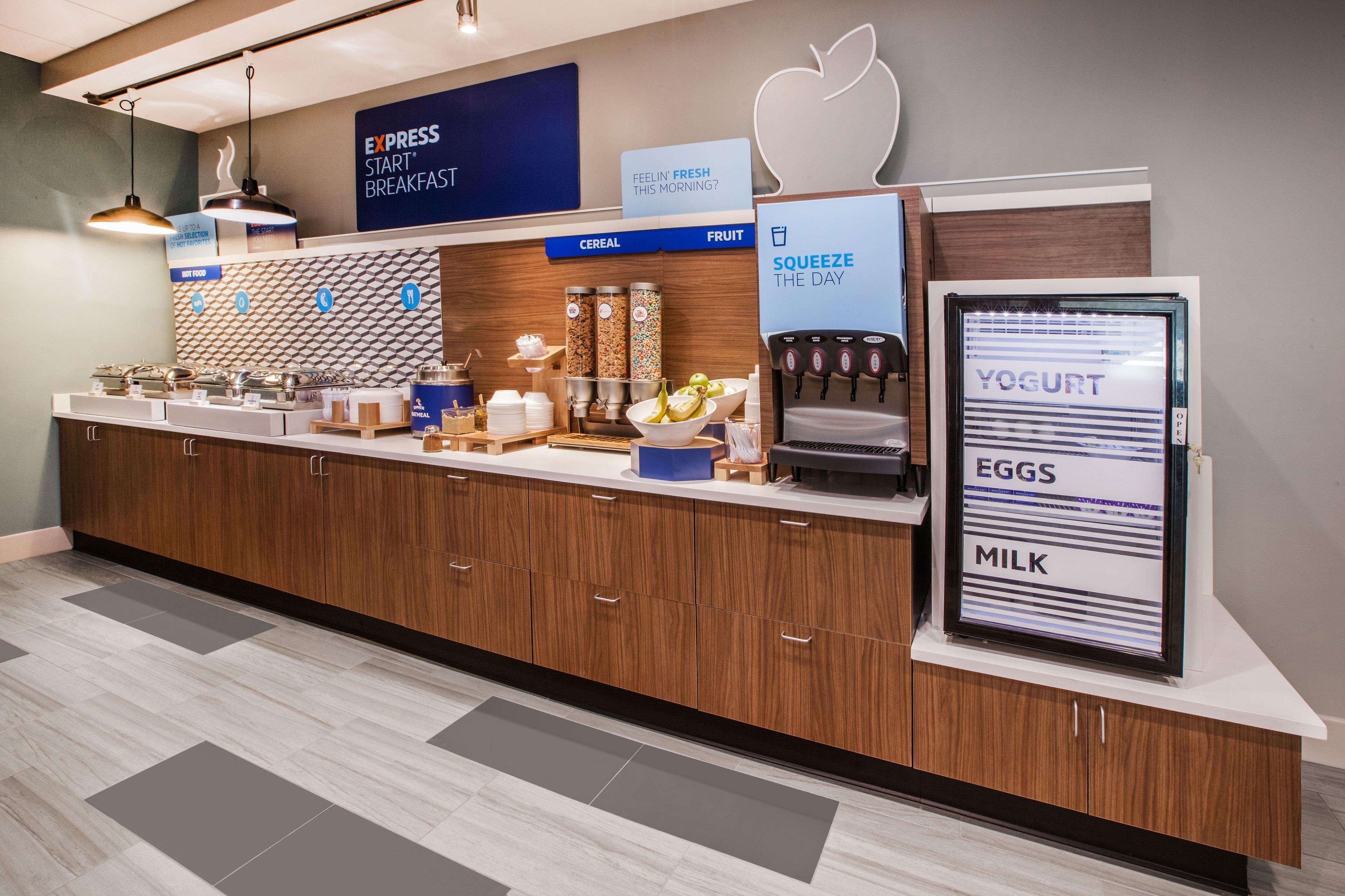 Holiday Inn Express And Suites Tampa I-75 At Bruce B. Downs By Ihg Екстер'єр фото